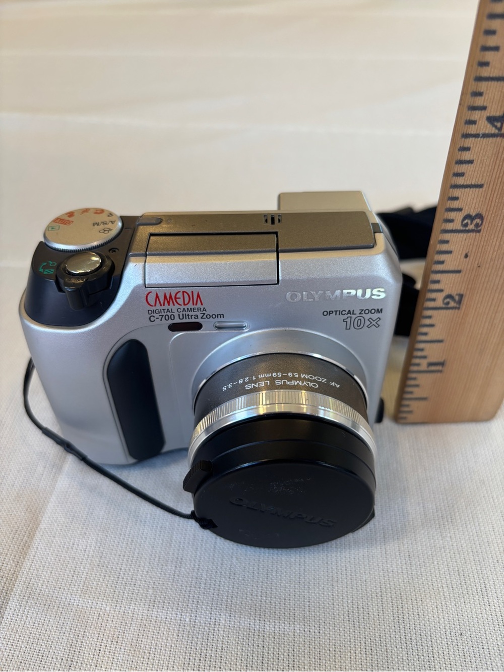 Olympus Camedia C-700 Ultra Zoom 2.1MP Digital Camera 10x Optical Zoom (works) - Picture 12 of 13